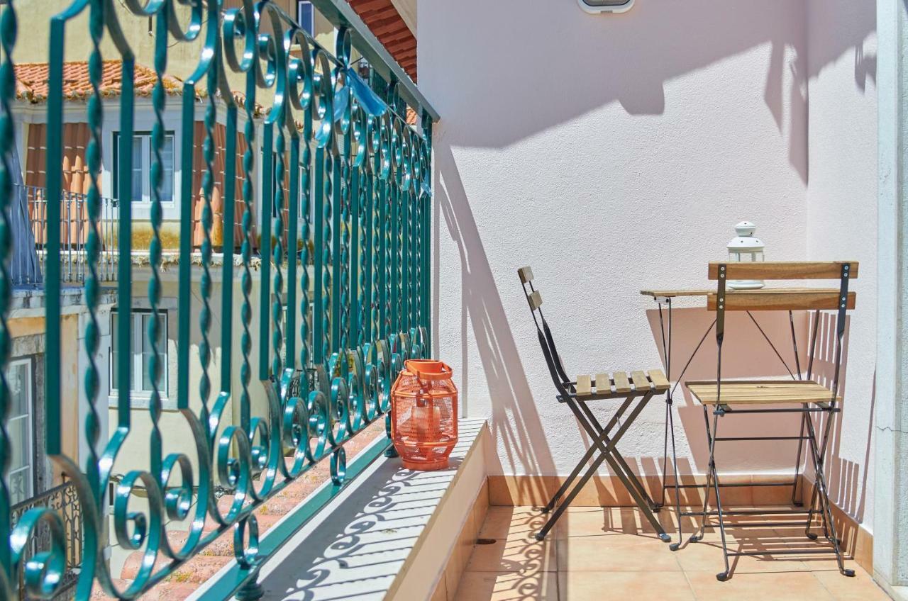 Cozy Apartment In Historic Center With Terrace Lisboa Exteriör bild