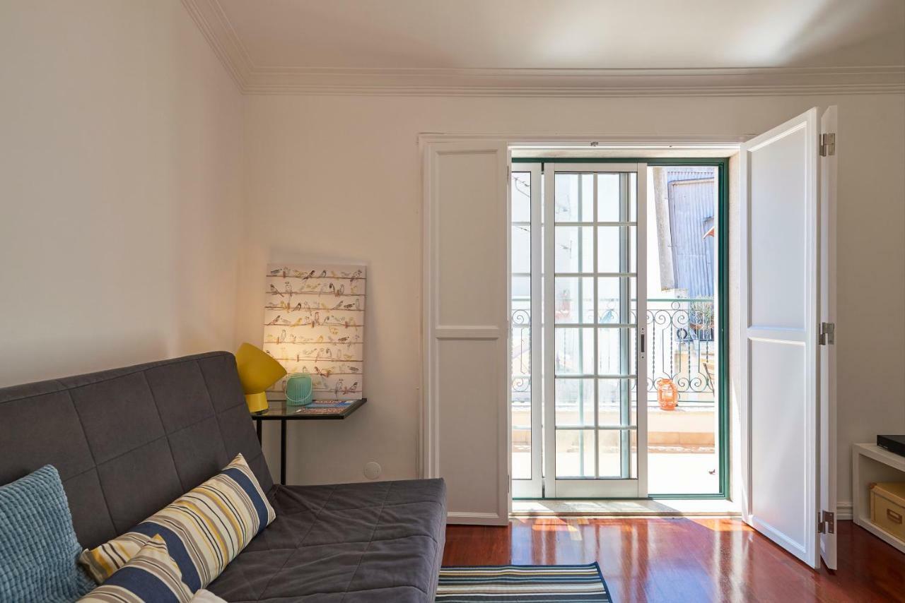 Cozy Apartment In Historic Center With Terrace Lisboa Exteriör bild